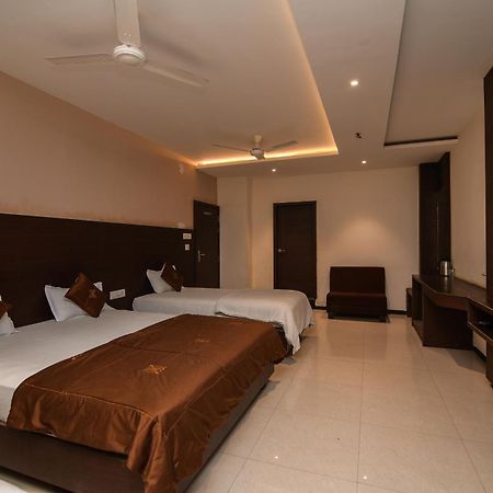 Shree Ram Hotel Ujjain Luaran gambar