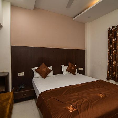 Shree Ram Hotel Ujjain Luaran gambar
