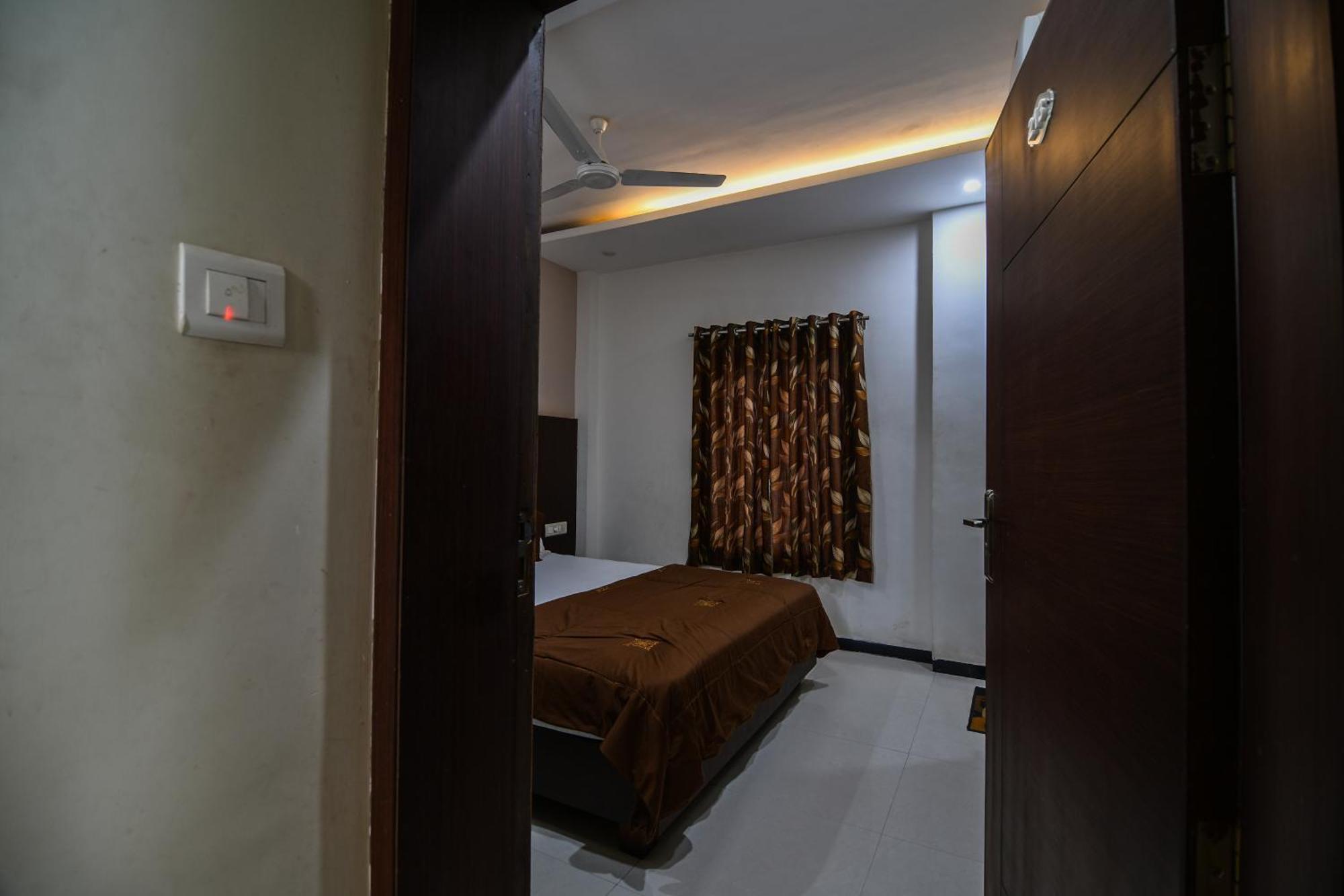 Shree Ram Hotel Ujjain Luaran gambar