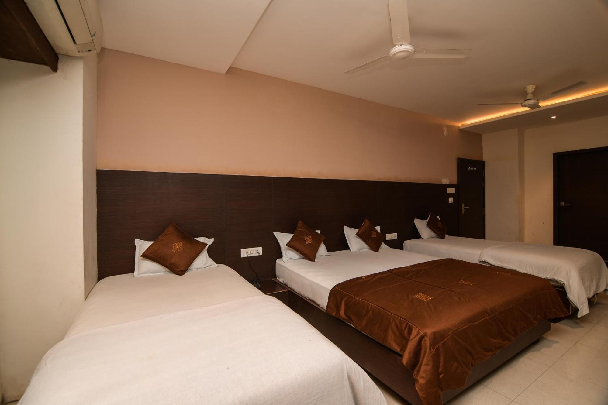 Shree Ram Hotel Ujjain Luaran gambar