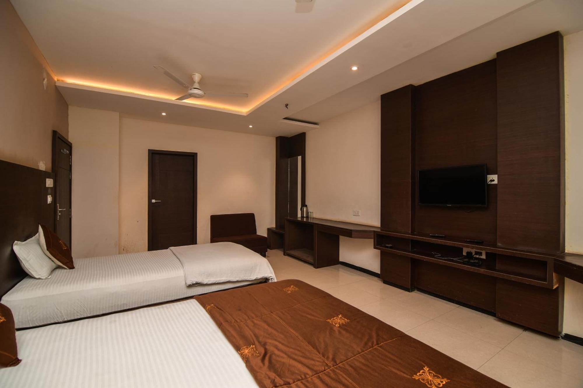 Shree Ram Hotel Ujjain Luaran gambar