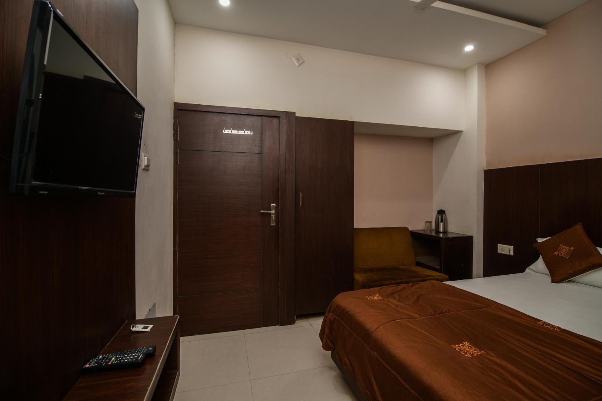 Shree Ram Hotel Ujjain Luaran gambar