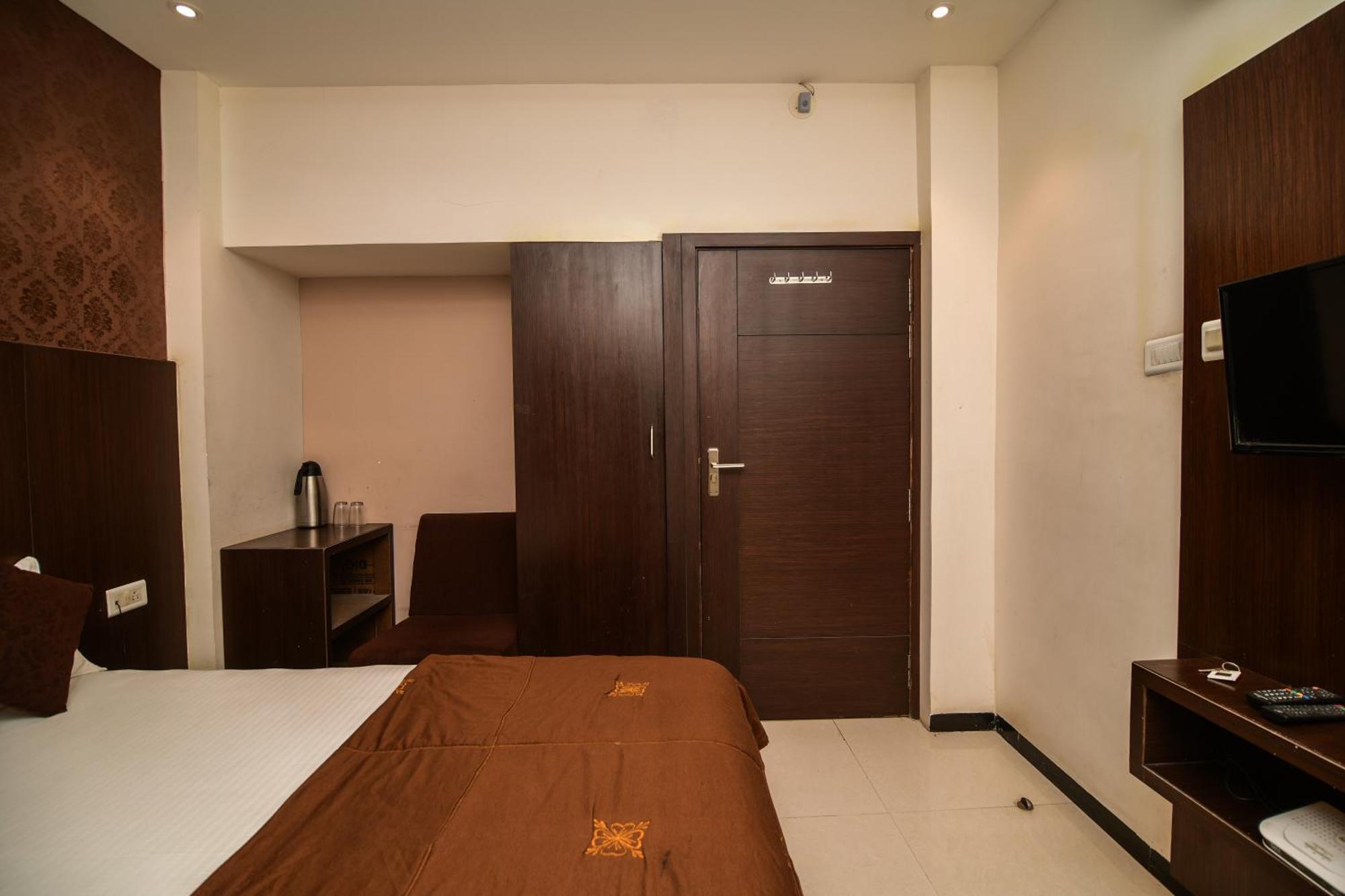 Shree Ram Hotel Ujjain Luaran gambar